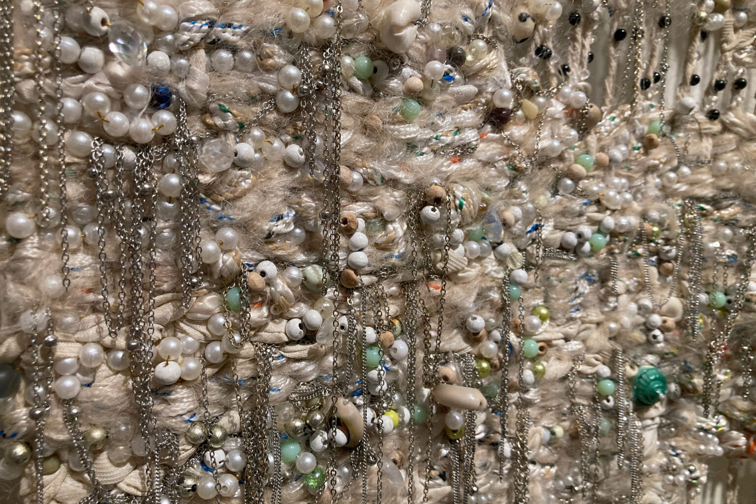 Igshaan Adams – Weerhoud